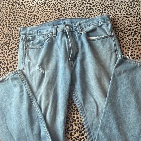 Men's Distressed Levi's Jeans 505 Size 34 x 32 - Picture 6 of 14